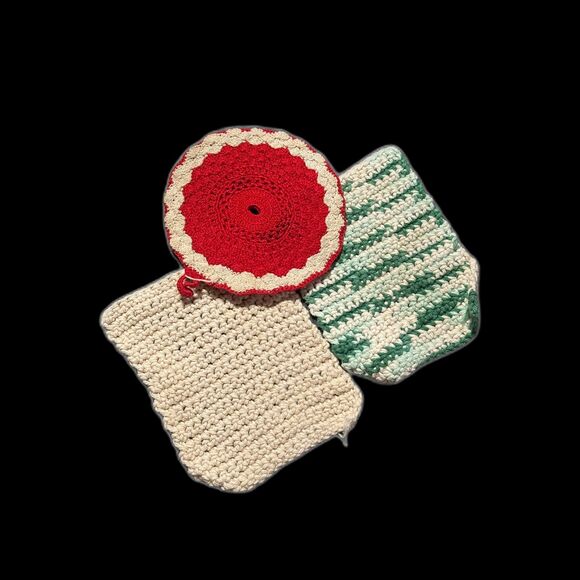 Crocheted Vintage Pot Holders Set of Three - Picture 1 of 8